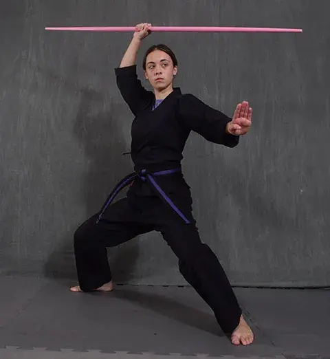 teen doing self defense techniques for teens self defense class